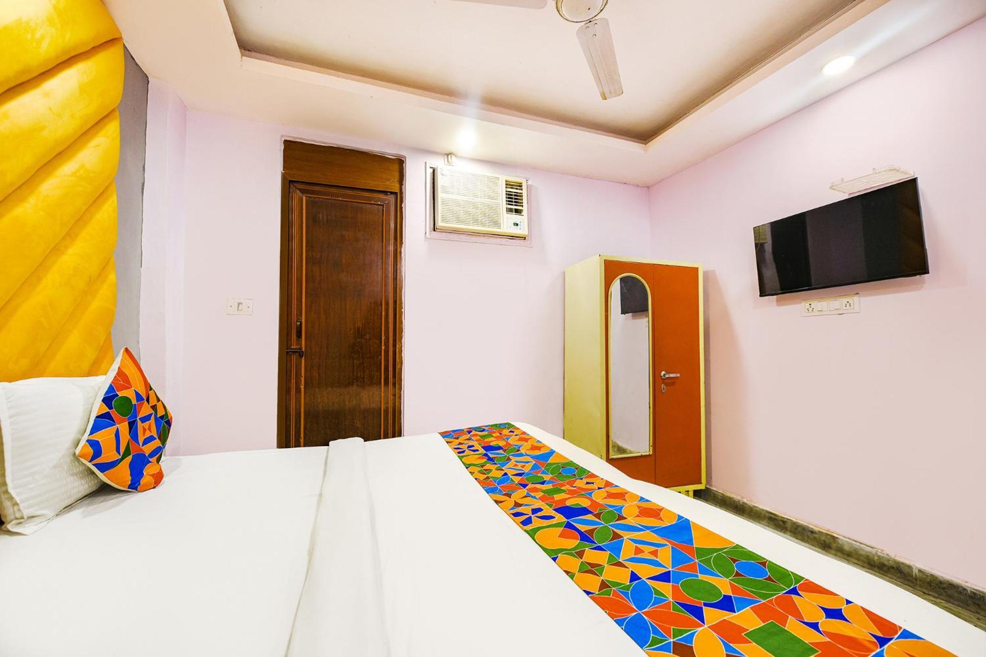 Fabhotel Pp Residency Tilak Nagar New Delhi Exterior photo